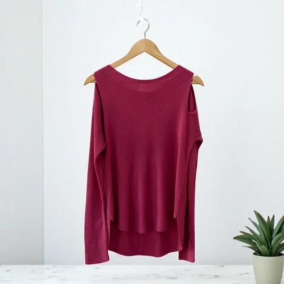 NWT Express Cold Shoulder Sweater in Magenta! Small! New! - Picture 2 of 7